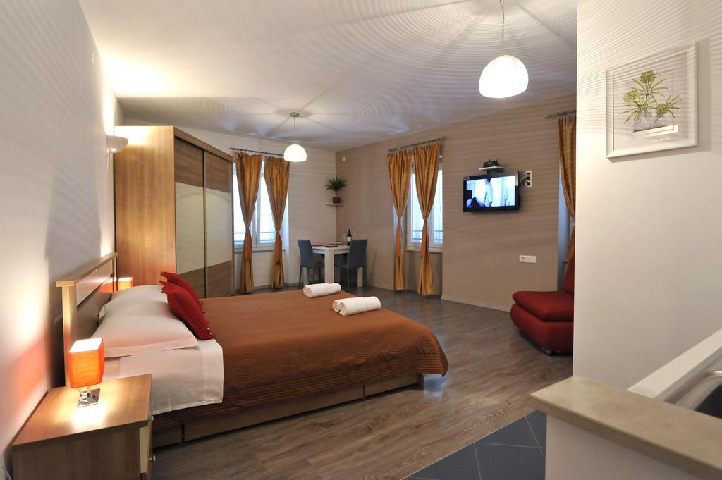 Rooms&apartments 72
